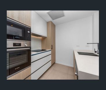 Elevated Living in the Heart of Stones Corner - Photo 4