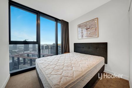 2-Bedroom and 1-Bathroom Furnished Apartment Available for Rent! - Photo 2