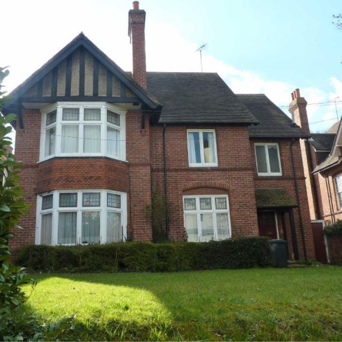 1 bedroom in a house share to rent - Photo 1