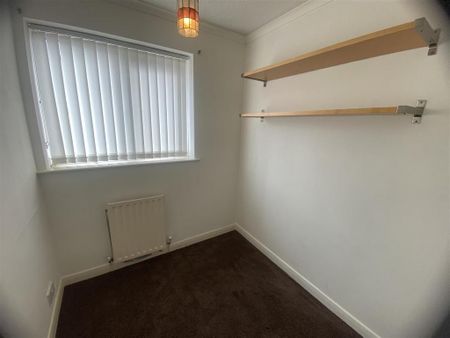3 bedroom detached house to rent - Photo 5