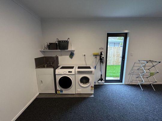 Modern, Furnished Studio Near Waikato Hospital - Photo 1