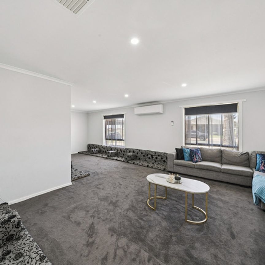 South Shepparton – 4 Bedrooms - Photo 1