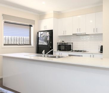 MODERN TWO BEDROOM UNIT - Photo 3