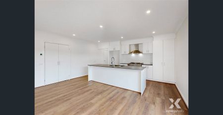 Modern Family Living in Thornhill Park - Photo 5