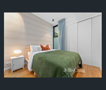 Modern Urban Living in the Heart of St Kilda - Photo 1