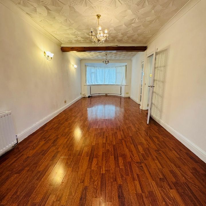 4 Bed Terraced House, Minehead Road, HA2 - Photo 1