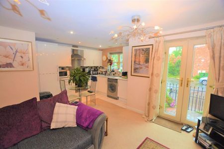 2 bedroom apartment to rent - Photo 4