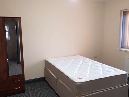 Double En-Suite Room ALL BILLS INCLUDED Room 6 - Photo 1