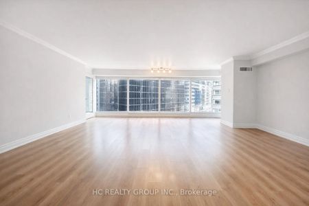 33 University Avenue #906 - Photo 4