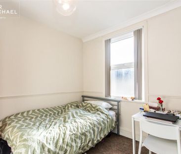 6 bedroom terraced house to rent - Photo 6