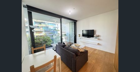 LEVEL 8 | MODERN & FULLY FURNISHED ONE-BEDROOM SUITE | ONE CENTRAL PARK - Photo 2