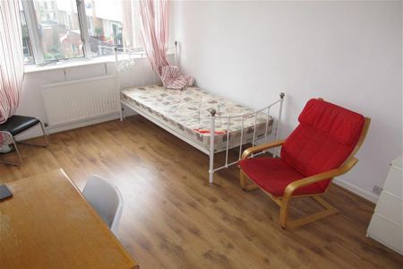 6 bedroom terraced house to rent - Photo 3