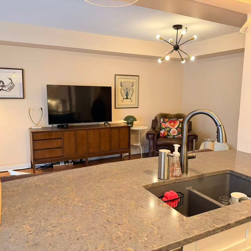 For Lease - 88 Hawktree Ridge, Barrhaven, Ontario - Photo 1