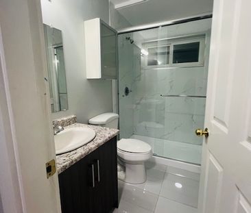 9082 144 Street, Surrey (Ground level suite) - Photo 2