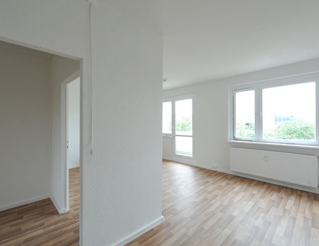 vollsanierte 3 Zimmer mit Balkon in der 5. Etage - Foto 1