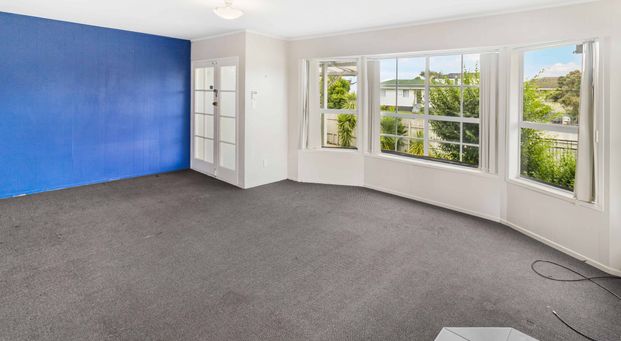 Three bedroom home in Manurewa! - Photo 1