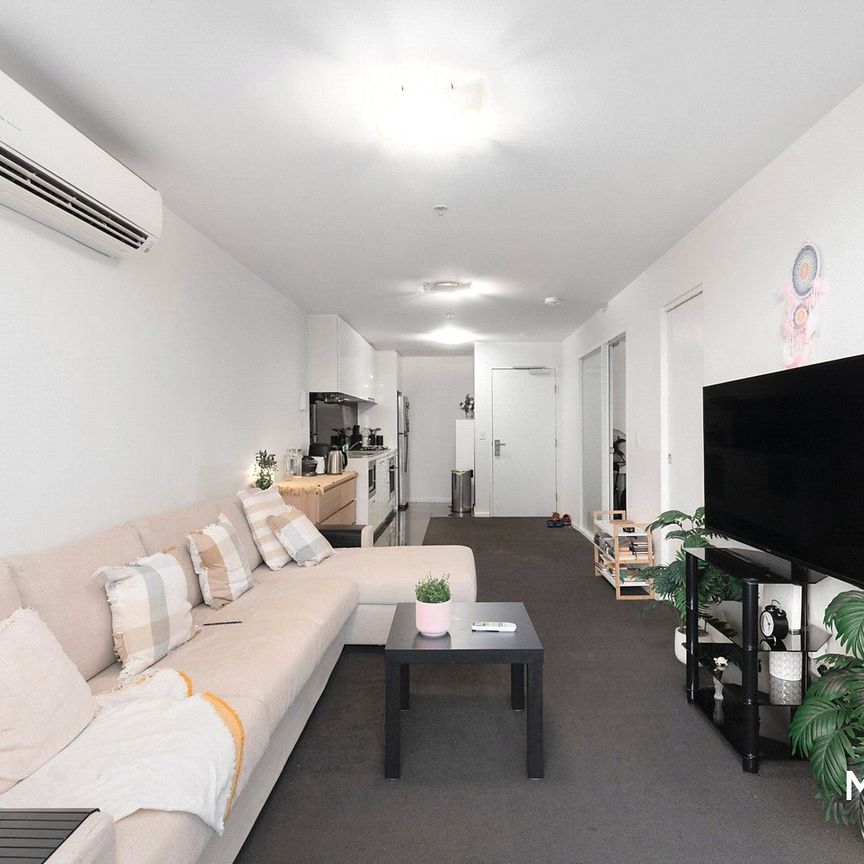 3701/241 City Road - Photo 1
