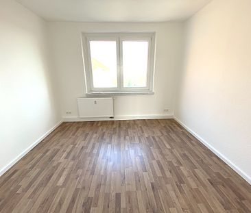 CHARMANTE Große 3-RAUMWOHNUNG mit gutem Grundriss plus Gutschrift - Foto 4