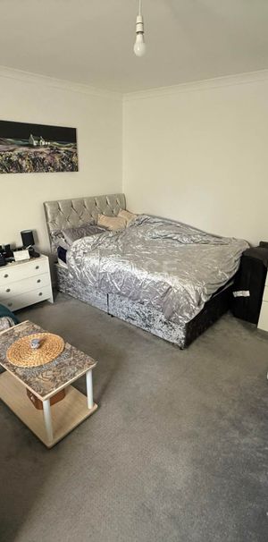 Brybur Close, Reading - Photo 1