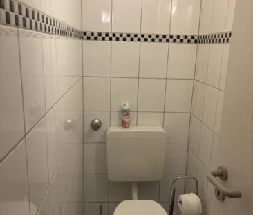 Düsseldorf-Eller: Großzügige 2-Zimmer-Dachgeschoss-Wohnung! - Photo 5