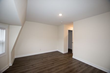For Lease - 28 Bartlett Avenue, Toronto, Ontario - Photo 5