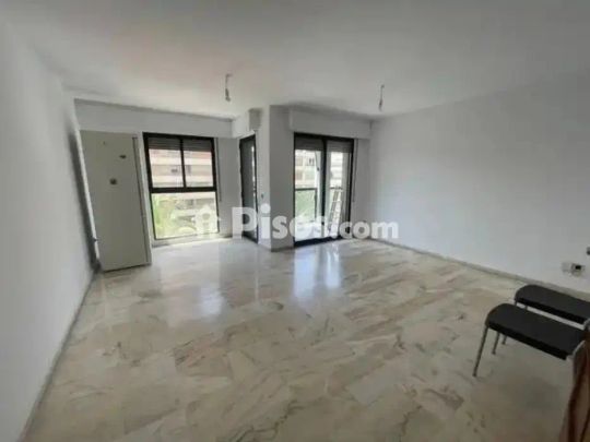 Piso en alquiler en Avenida de Federico Soto - Foto 1