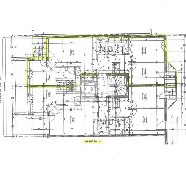 Appartement traversant de 4 pièces au 1er étage avec balcons - Photo 2