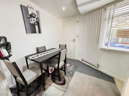 2 bedroom detached house to rent - Photo 2