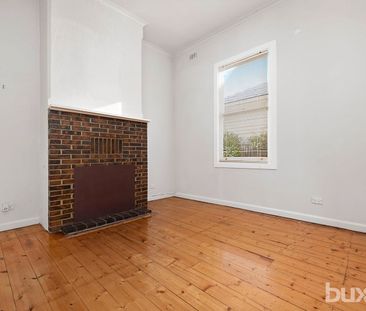 COTTAGE STYLE CUTIE! - Photo 1