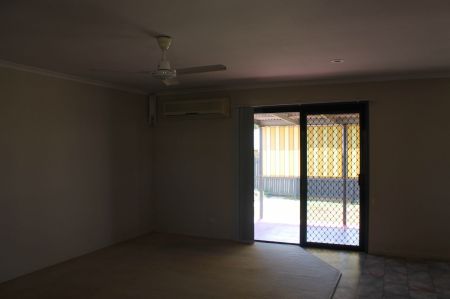 15 Cassia Street, Beaconsfield QLD 4740 - House For Rent | Domain - Photo 2