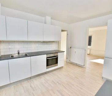 Lysfyldt 3-værelses lejlighed nær vand og park - Foto 6