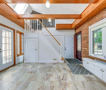 For Lease - 308 Morrison Road, Oakville, Ontario - Photo 2