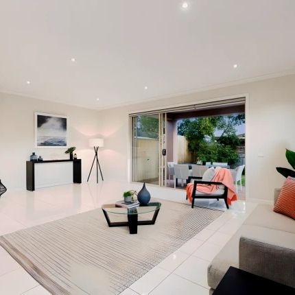 5 Bed, 2 Bath - Photo 1