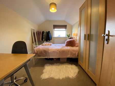 Rhymney Terrace, Cathays - Photo 2