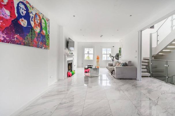 3 bedroom flat to rent - Photo 1