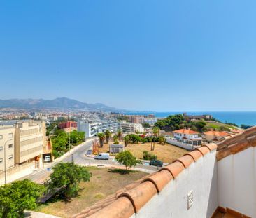 Atico en alquiler en Castillo de Sohail, Fuengirola - Photo 2