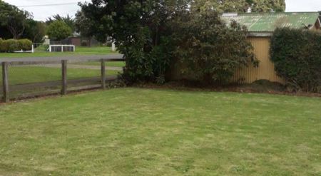 Lovely two bedroom home in Manaia - Photo 2