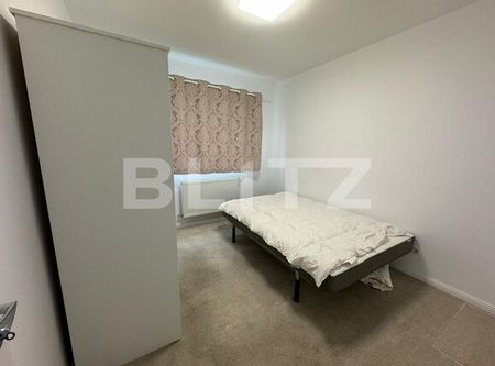 Apartament 2 camere, decomandat, 60 mp, zona Vivo - Fotografie 2