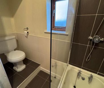 2 bedroom terraced house to rent - Photo 6