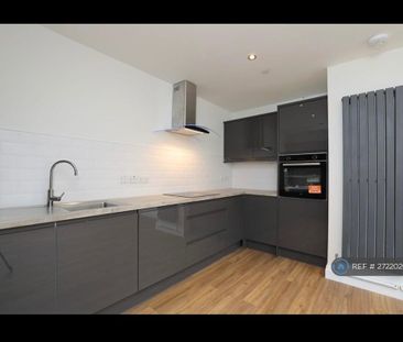 2 bedroom semi-detached house to rent - Photo 5