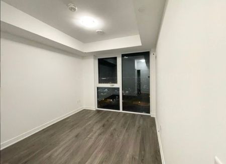 For Lease - 105 Oneida Crescent Unit# 2002, Richmond Hill, Ontario - Photo 4