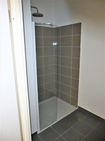 Location Appartement 3 pièces 58m² BAYONNE 64100 - Photo 4