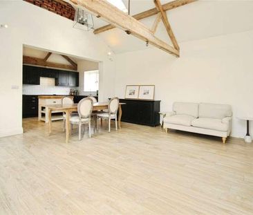 Lodge Farm, Old London Road, Woodham Walter, CM9 - Photo 2