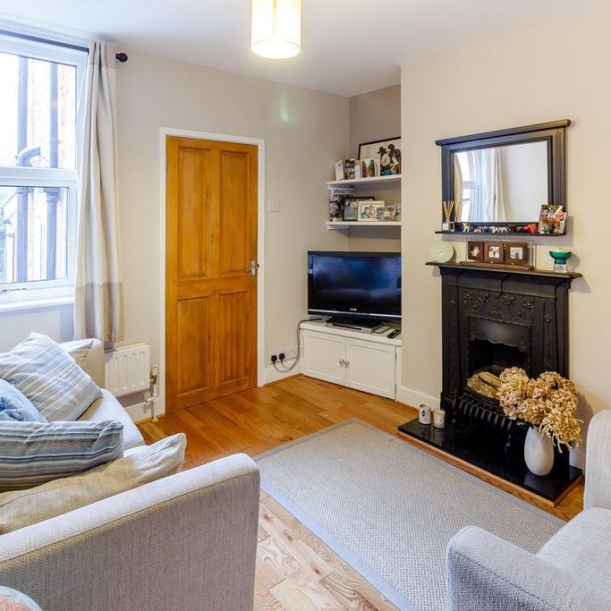 2 bedroom terraced house to rent - Photo 1