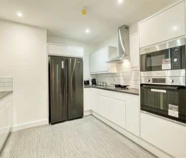 1 Beds - House share - - Photo 1