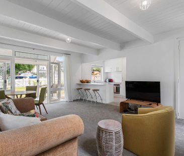 2 bedroom unit with garage in Remuera - Photo 4