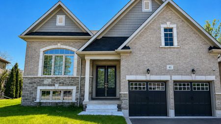 For Lease - 41 Fawndale Crescent, Wasaga Beach, Ontario - Photo 2