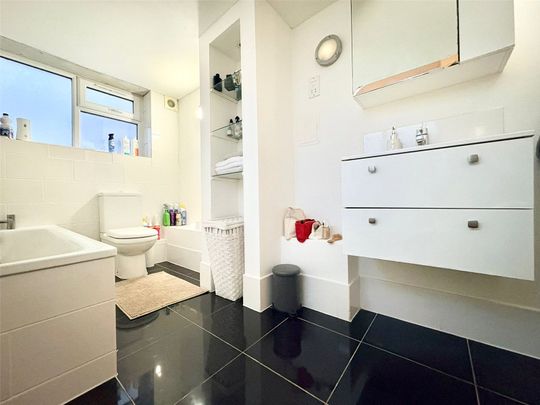 London Road, Kingston upon Thames, KT2 6NH - Photo 1