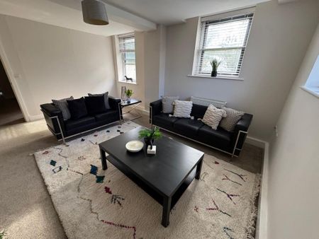 2 bedroom flat to rent - Photo 2