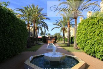 FOR RENT: SPACIOUS AND ELEGANT 4-BEDROOM BUNGALOW FOR LONG TERM